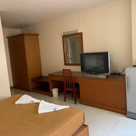 Pat place Aparthotel Chiang Mai Buitenkant foto
