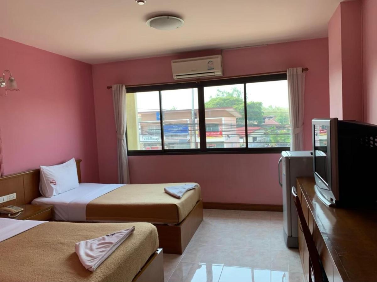 Pat place Aparthotel Chiang Mai Buitenkant foto